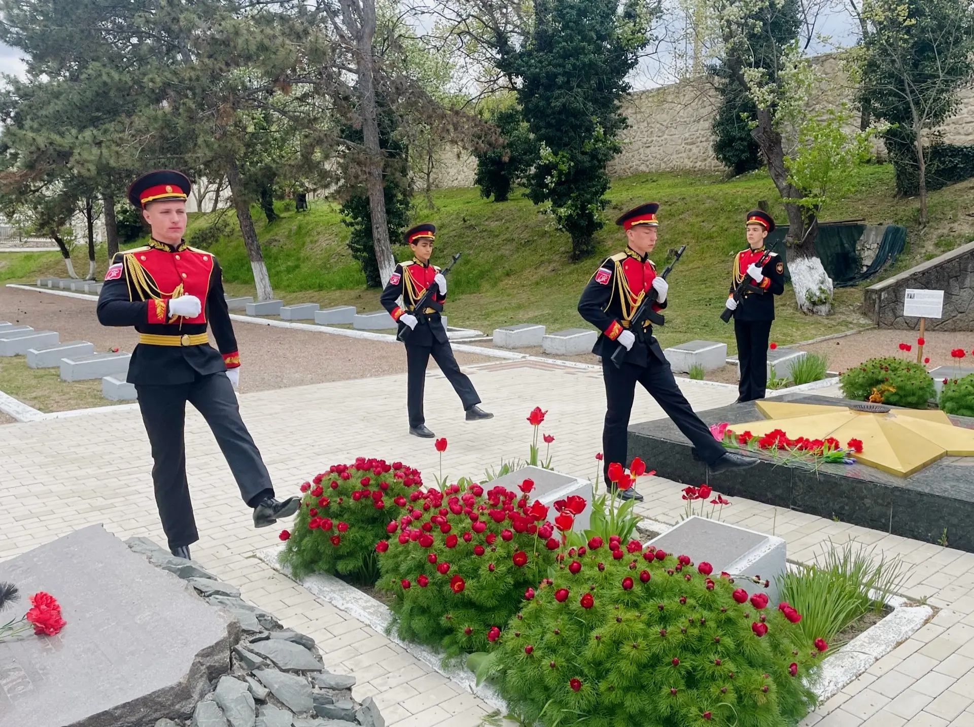 ГОРДИМСЯ НАШИМИ ЮНАРМЕЙЦАМИ🇷🇺 

✅В Республике Крым подвели итоги регионального этапа конкурса «Вах