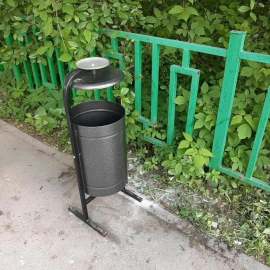 ✅ пр-т Парковый, 40 - установили новые урны

Возникла проблема? Оставьте заявку 
☎ Телефон АДС - (34