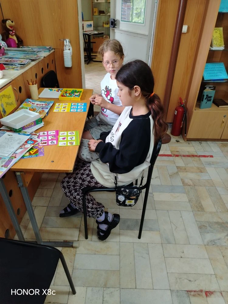 #СельскаябиблиотекапоселкаАрамиль
#НескучныеКаникулы #Игротека #ДеньРоссии #Патриотизм #БоевоеБратст