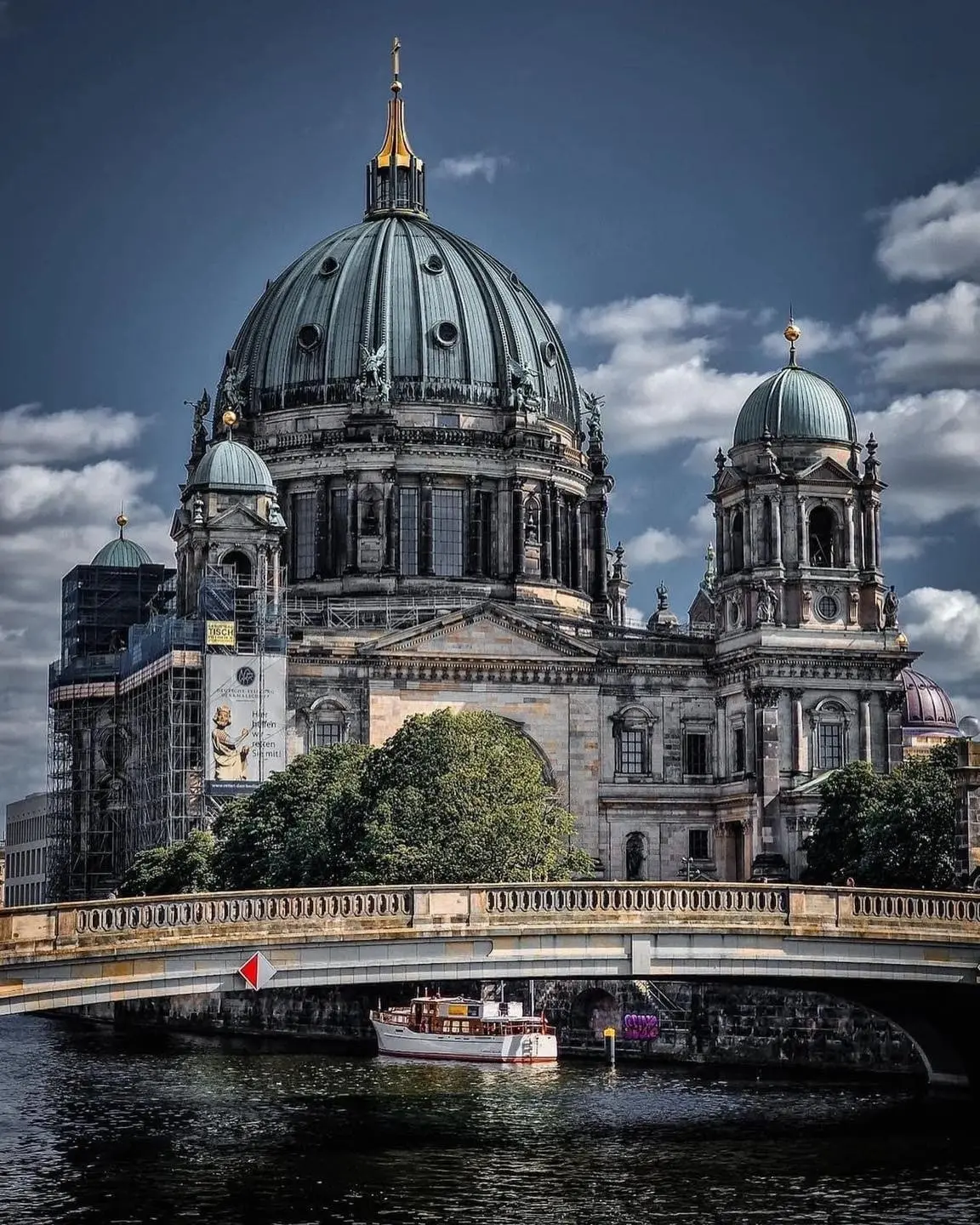 Берлинский кафедральный собор (Berliner Dom), Берлин, Германия

Архитектура | Искусство