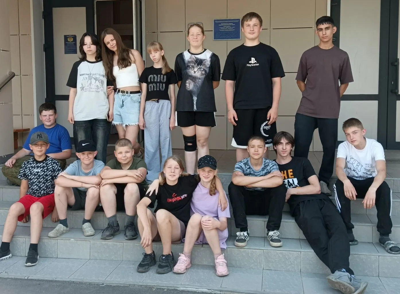 💪🏕️ ЛТО «МОНОЛИТ» НЕ СДАЁТ ПОЗИЦИЙ: ТРУДИМСЯ С ДУШОЙ! 🌲✨🔥
Посмотрите, как прошёл наш день:🪚🪵 П