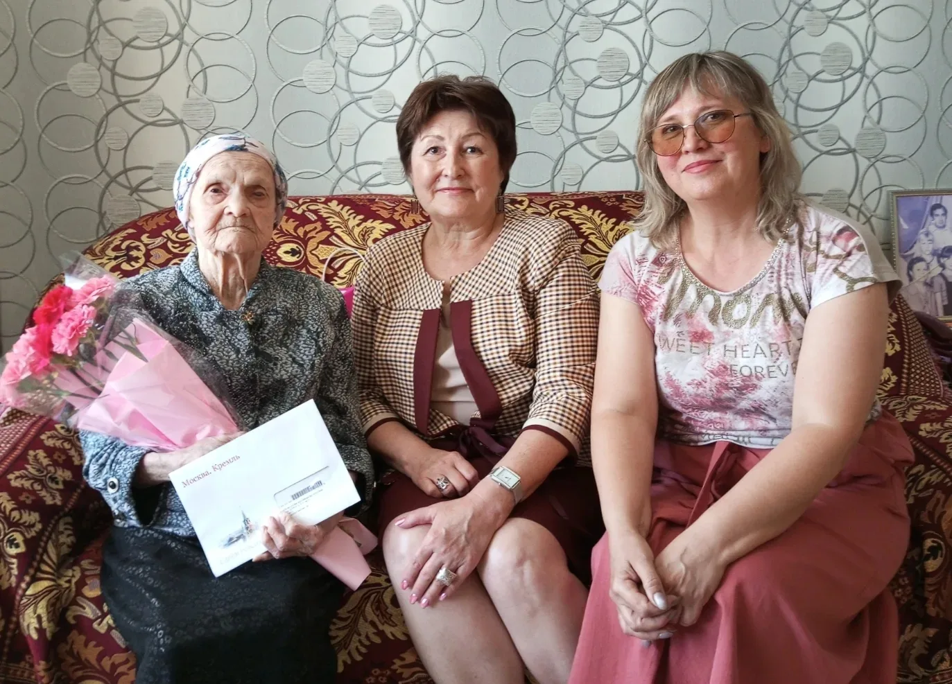 🌺 30 июня с 95 - летним юбилеем поздравили труженицу тыла- Антониду Васильевну Александрову! 🌺
Ант