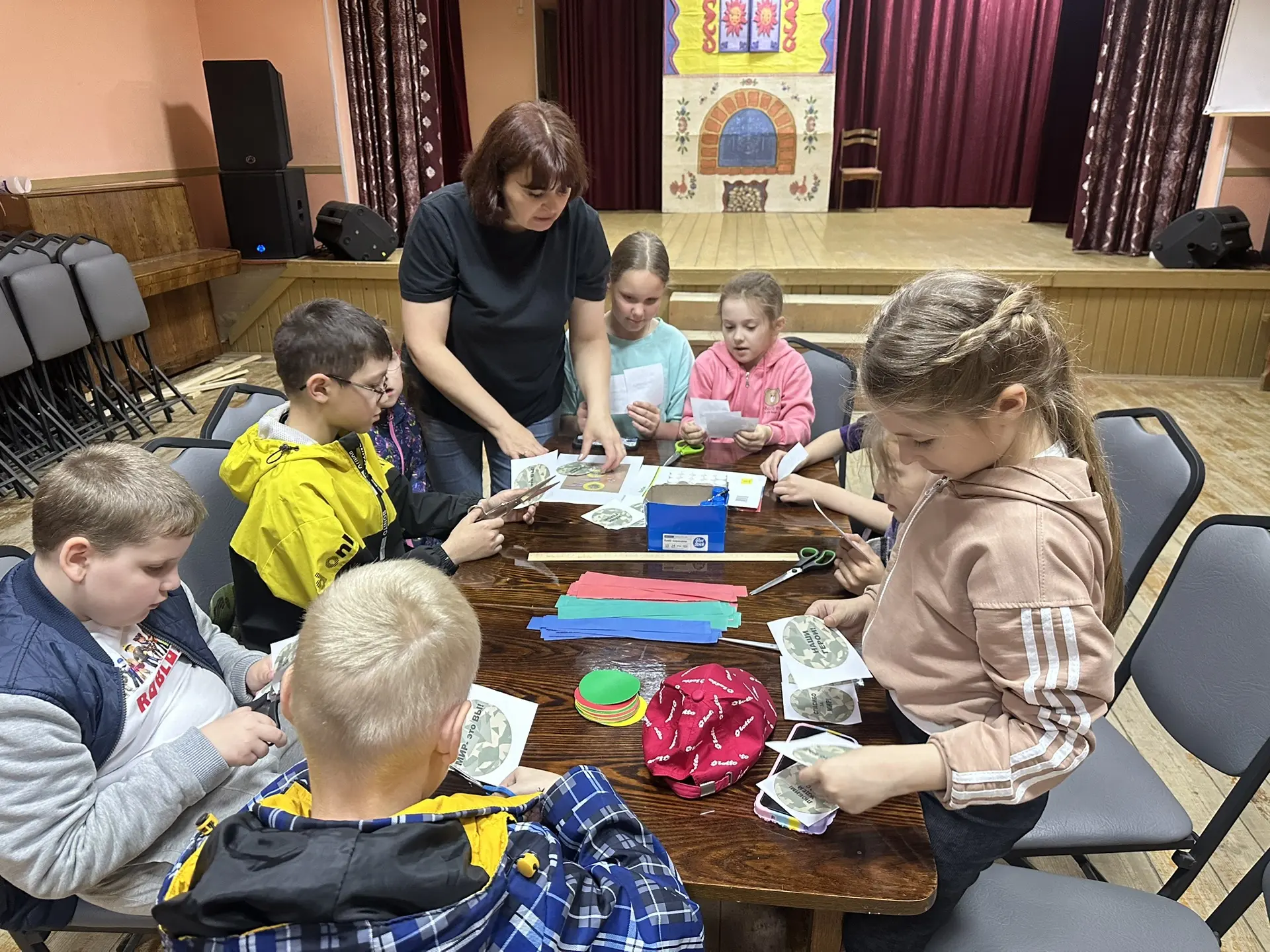 В Бабаевском Доме культуры, в Год единства народов России прошла фольклерно-игровая программа «Русск