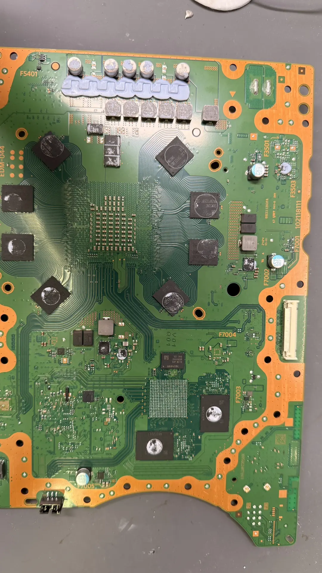 Мистическая Sony PlayStation 5 Slim, говорят работала, но после неопределенных действий перестала ра