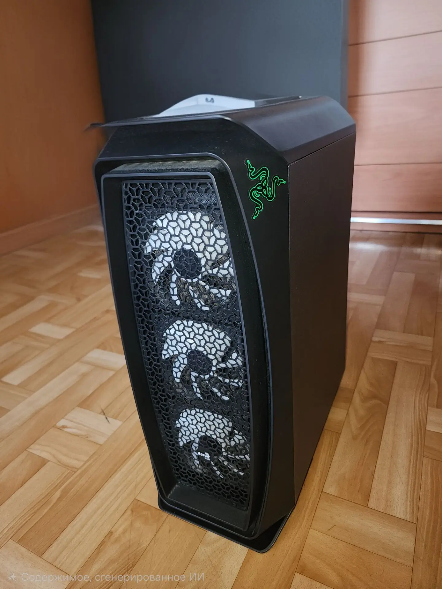 Продам корпус AeroCool 2500₽