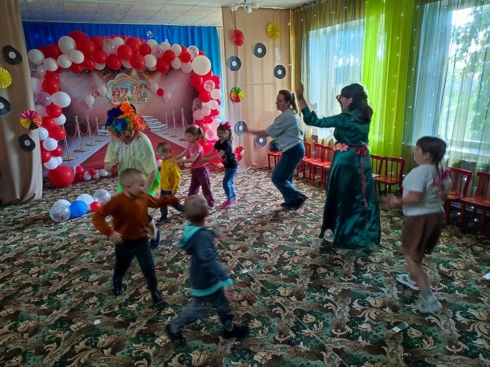 ✏️ Праздник улыбок и смеха: День защиты детей в детском саду!

Сегодня, 1 июня, в нашем детском саду