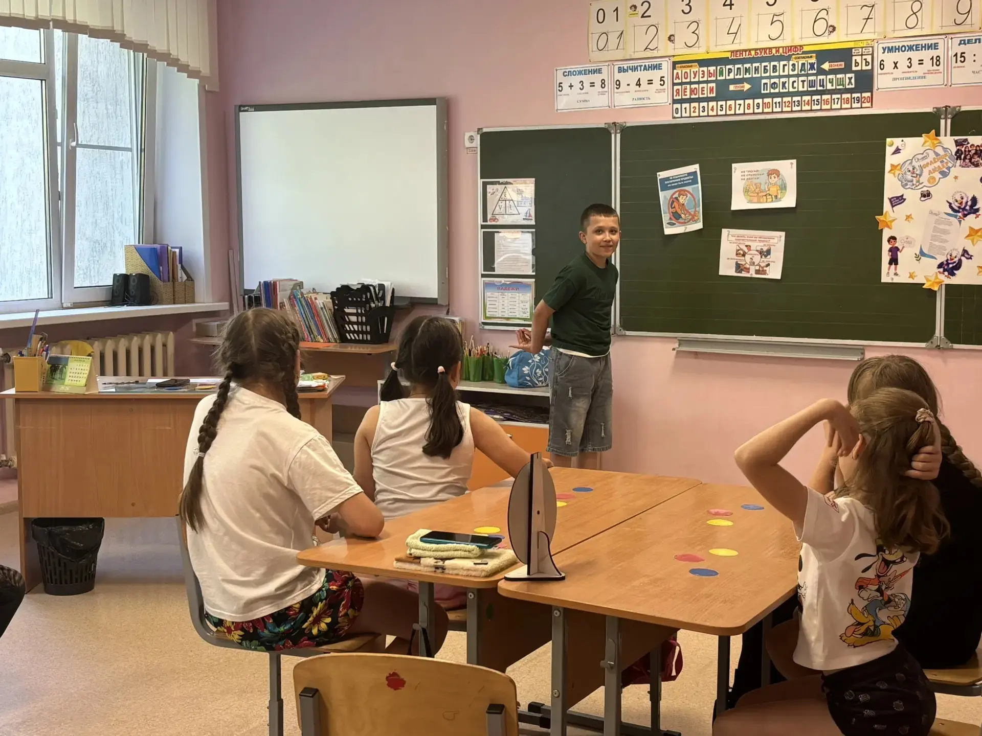 🌞 Летние треки в Спасском районе: как прошла неделя в лагере «Радуга» 🌈

С 3 по 10 июня 2026 года 