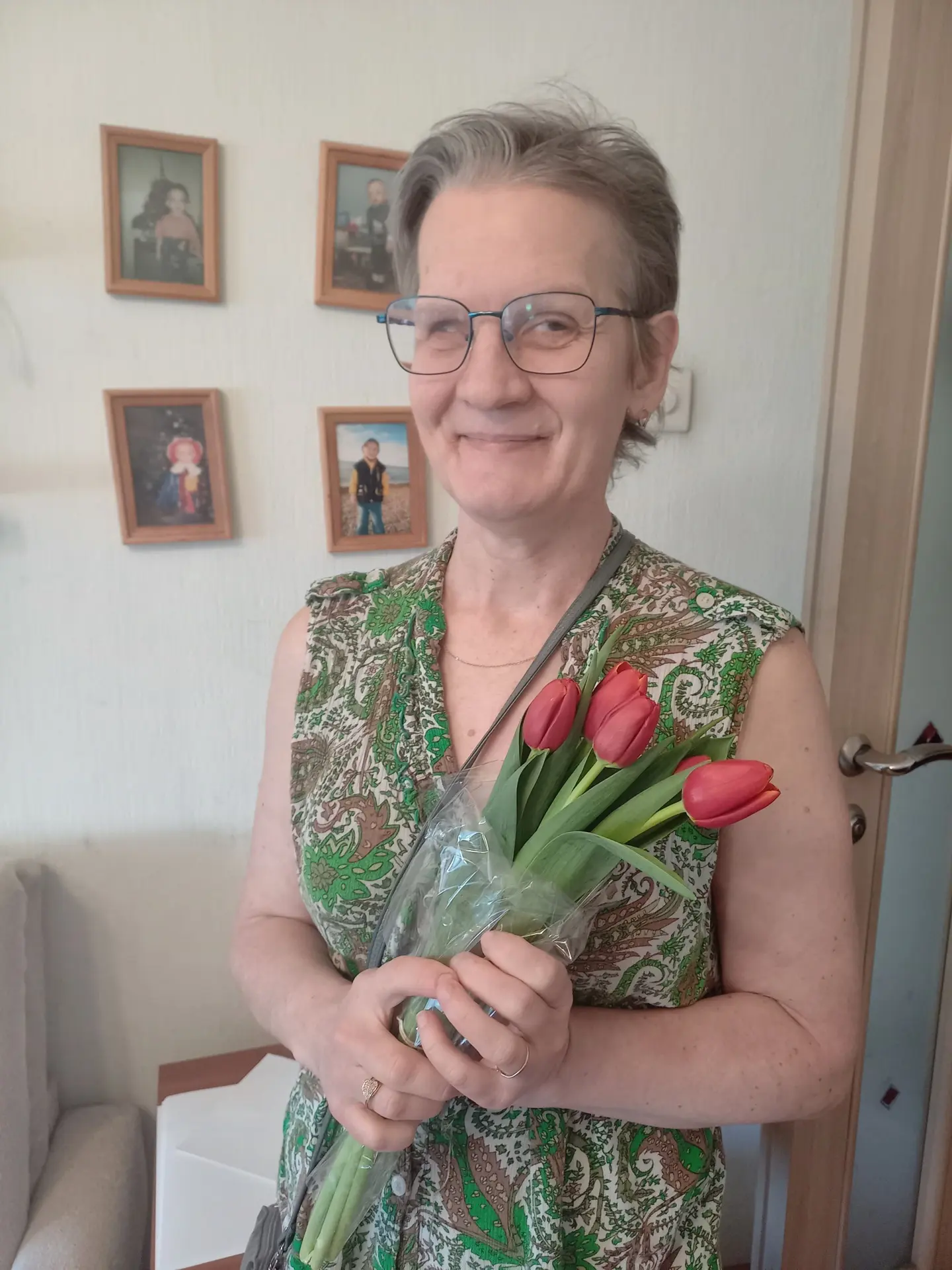 Пасхальные дни наполнены глубокими смыслами и чистой росой. Открываются небеса, и Бог говорит с нами