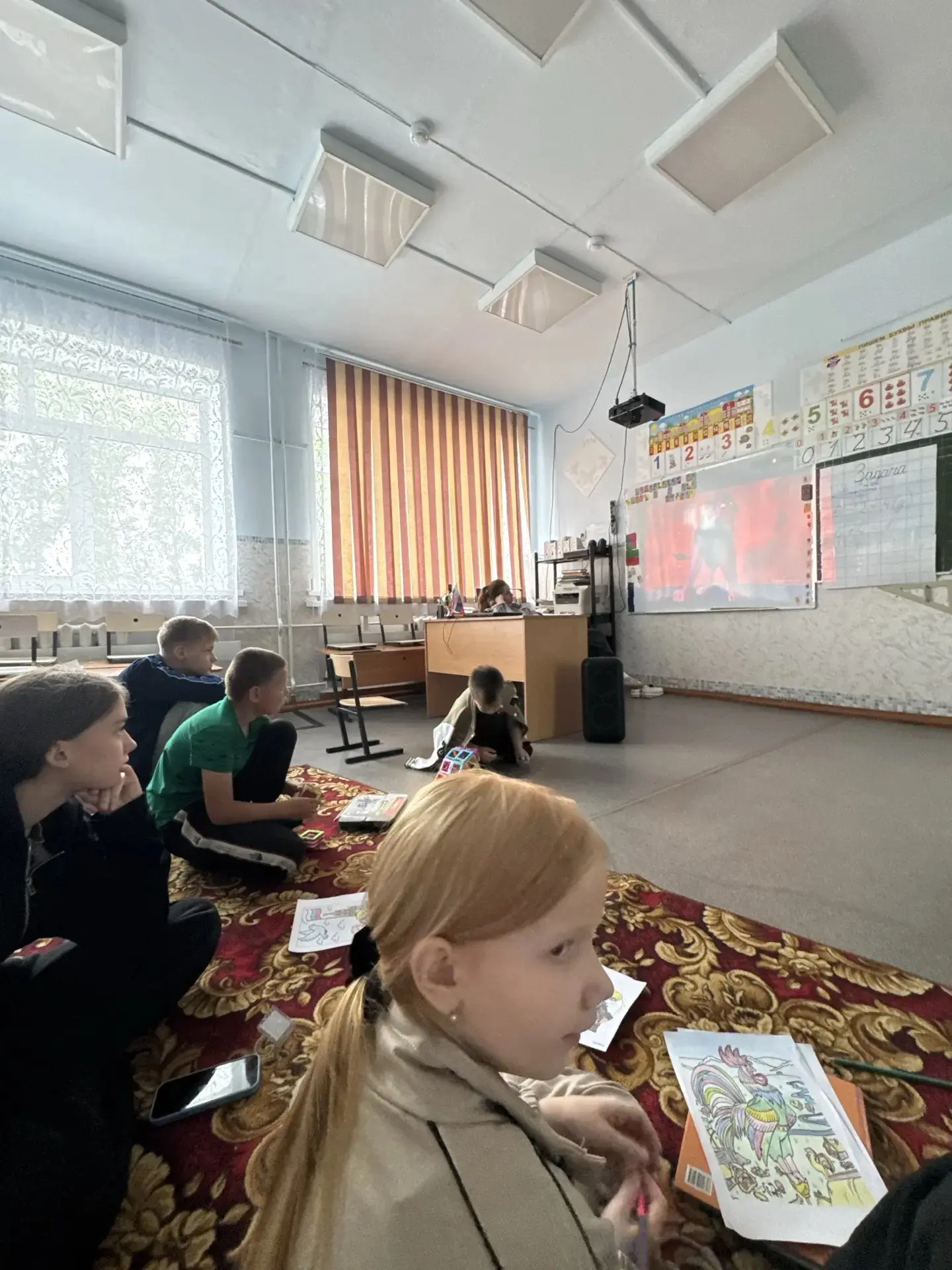 ‎У нас в лагере ЧП. Экстренное совещание. 🚨
‎
‎Оказалось, что культовый мультфильм 90-х для наших д