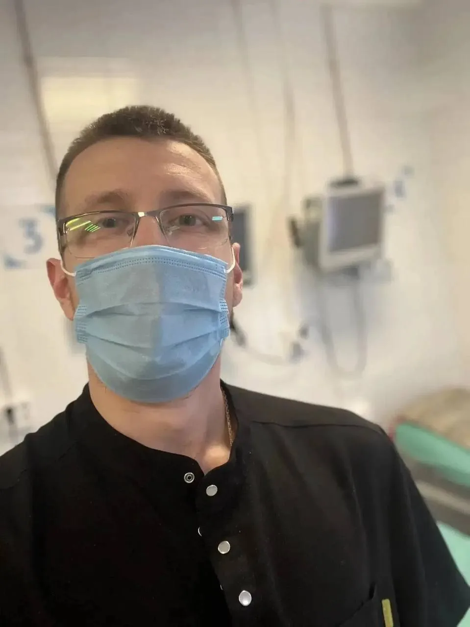 С Днём России, друзья! 

Сегодня трудимся 🏥