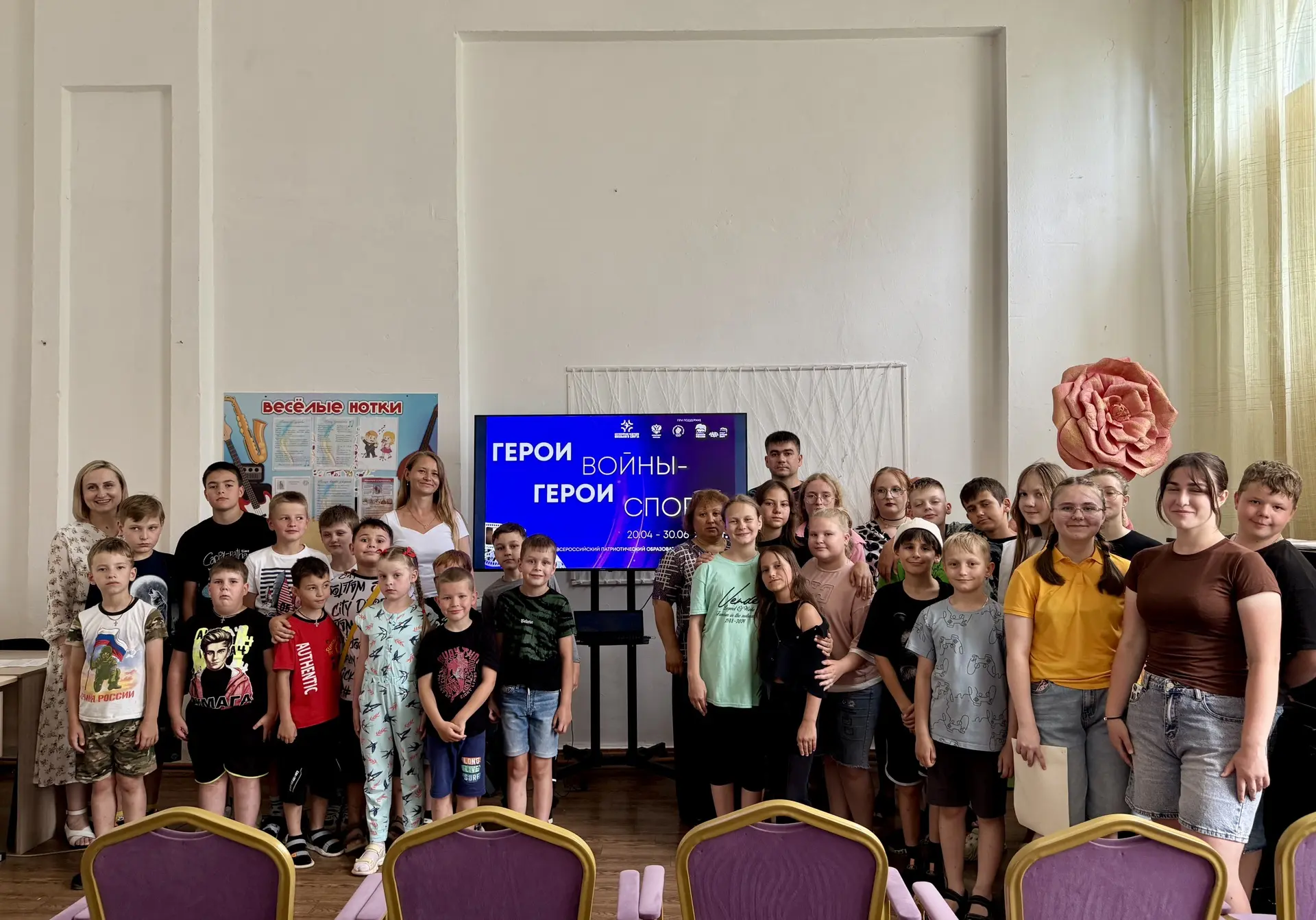 🎞️Знаете ли вы, что общего у солдата на фронте и чемпиона на пьедестале? Об этом задумались учащиес