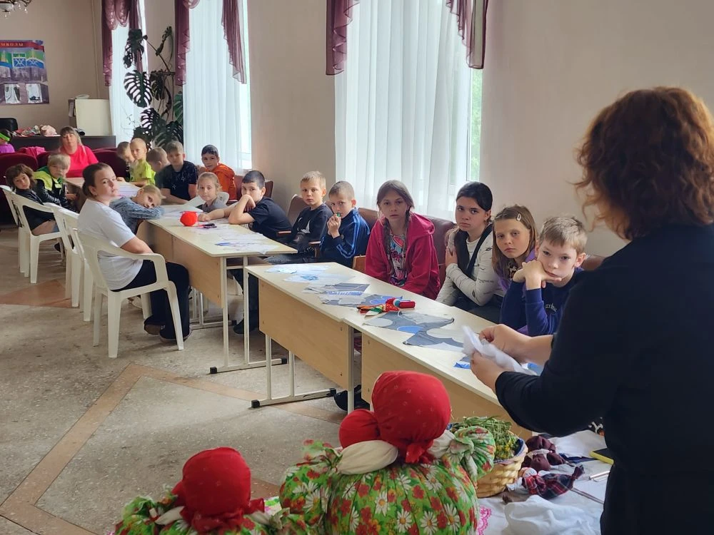 01.06.2026 в МКУК "Мингрельский КДЦ" провелся праздник ко дню защиты детей.
В концерте имелись увлек