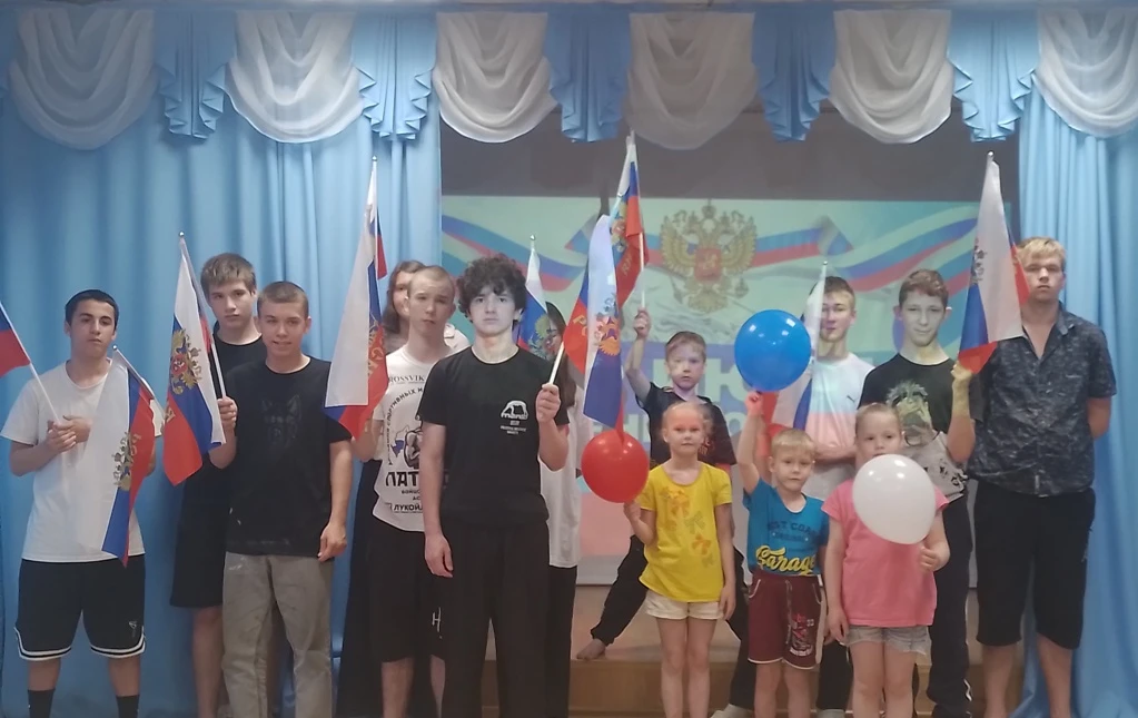 В рамках мероприятий ко Дню России и к Году единства народов России, в социальном приюте для детей "