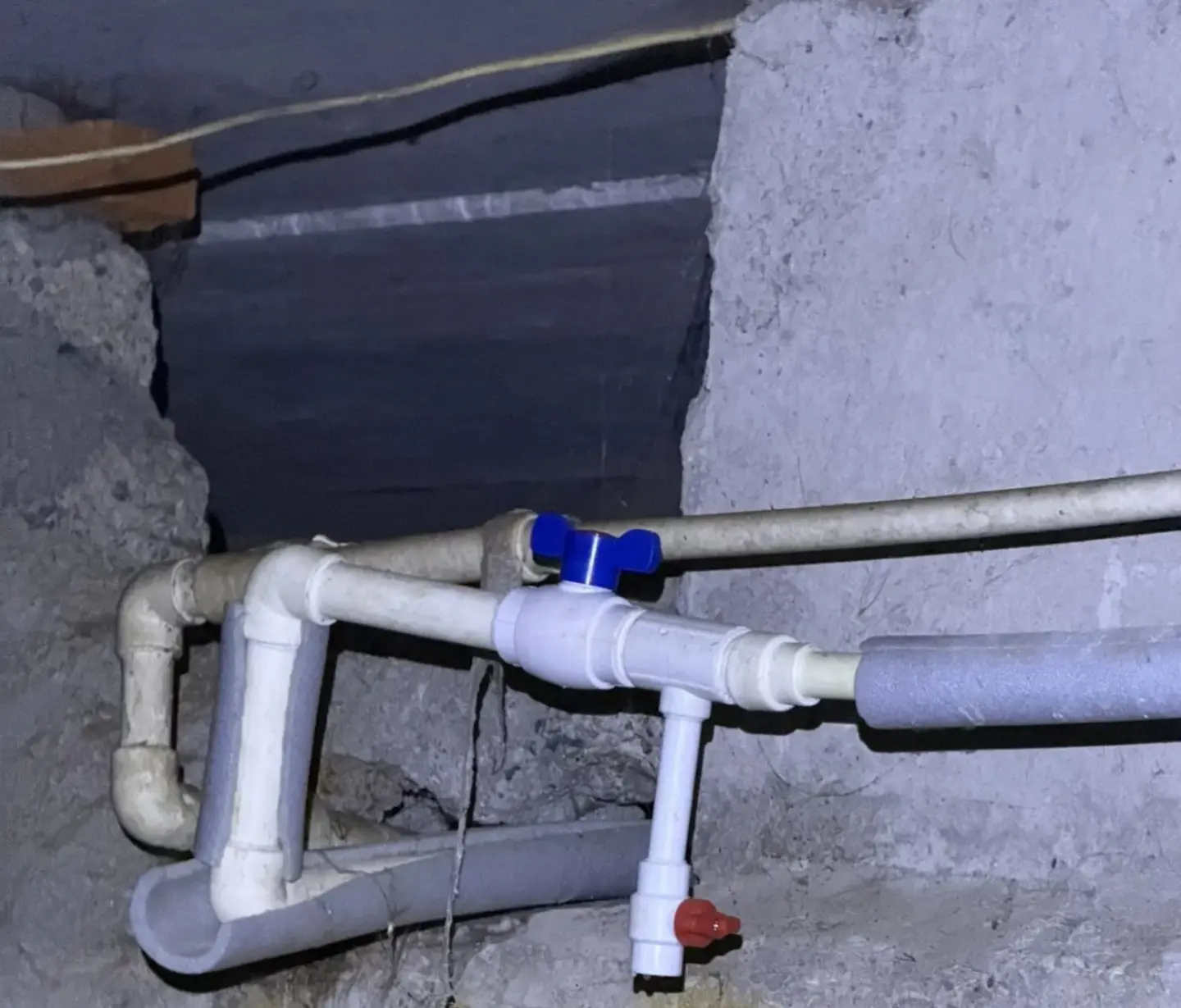 🔧 Выполнены работы по замене кранов на системе горячего водоснабжения

Уважаемые жители дома № 36 п