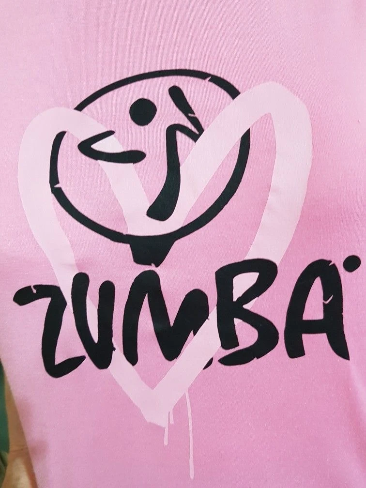 В нашей фитнес-студии есть направление Zumba 💃

Это не просто тренировка. Это танец, который сжигае