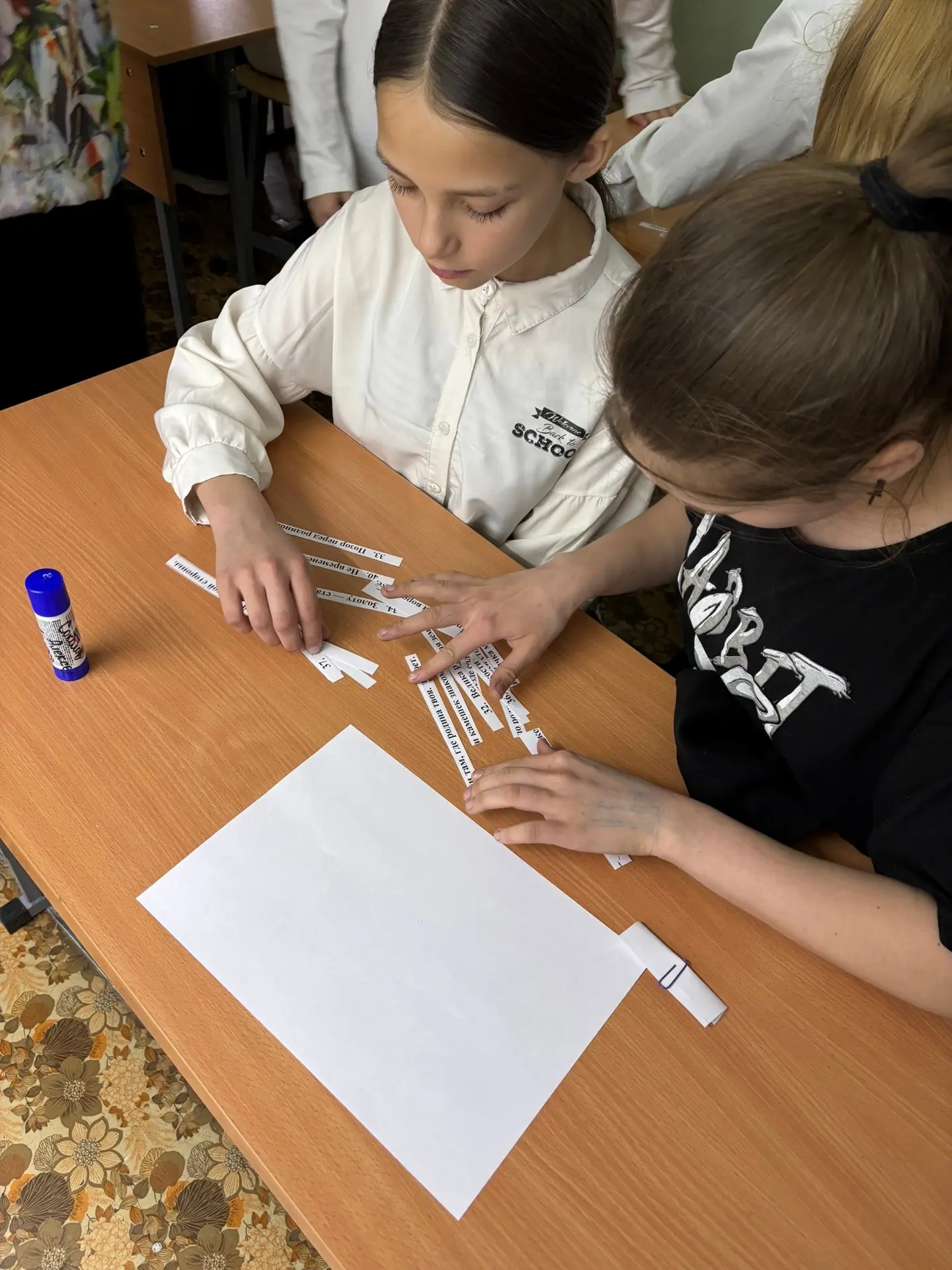 Друзья, с радостью делимся впечатлениями о недавно прошедшей в нашей школе Неделе гуманитарного цикл