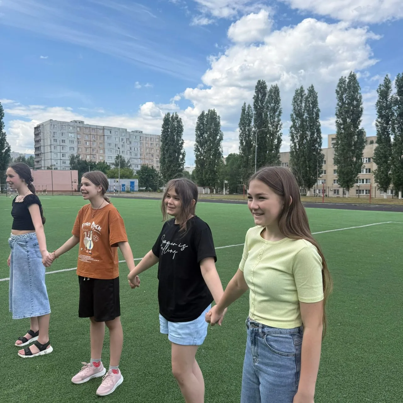 3️⃣июня, день у наших отрядов начался активно: сначала — зарядка, затем — громкое и дружное произнес