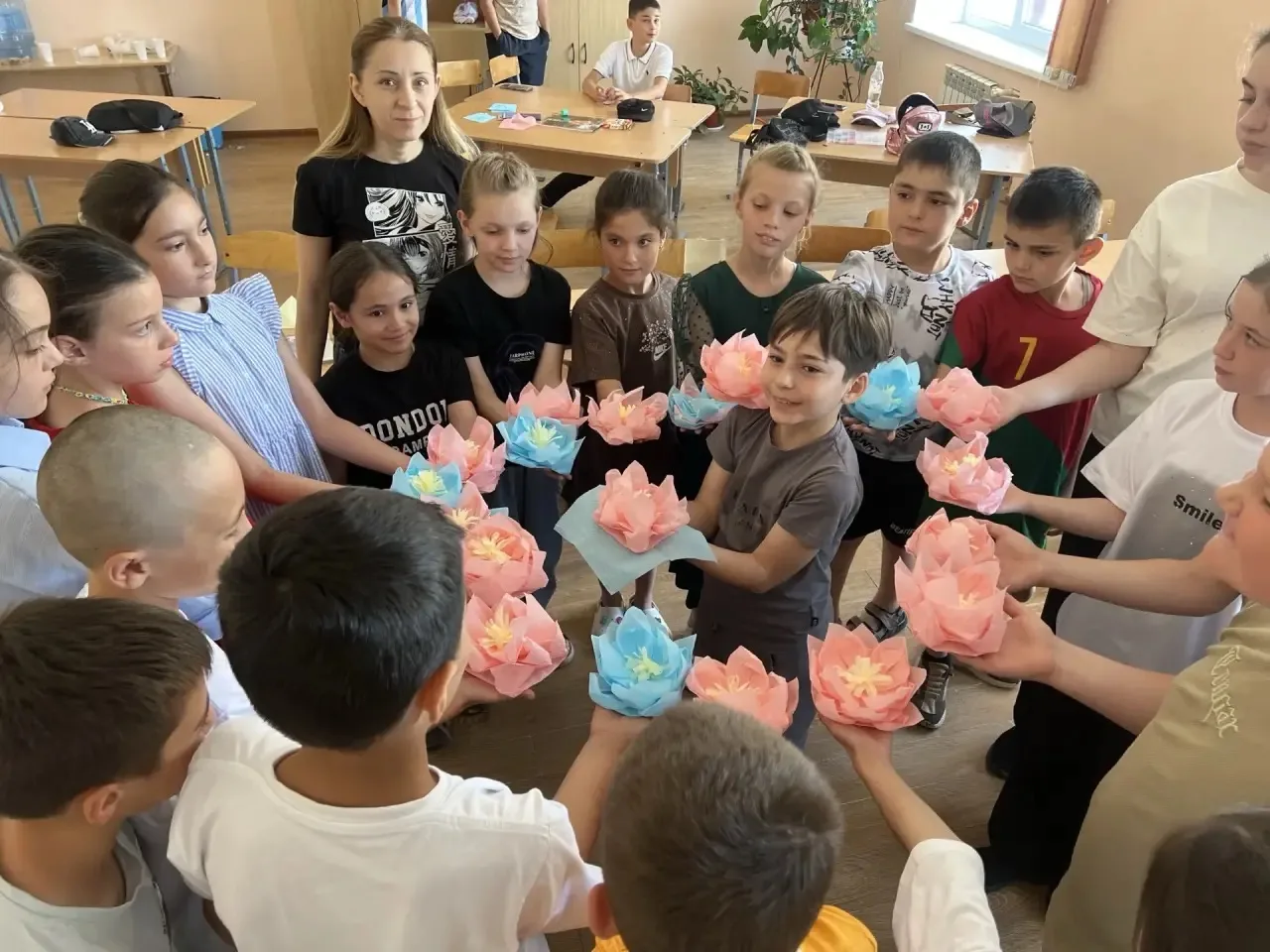 🌟 Восьмой день в лагере «Адиюх» при МКОУ «СОШ №26» пролетел как одно мгновение!

С утра ребят ждала