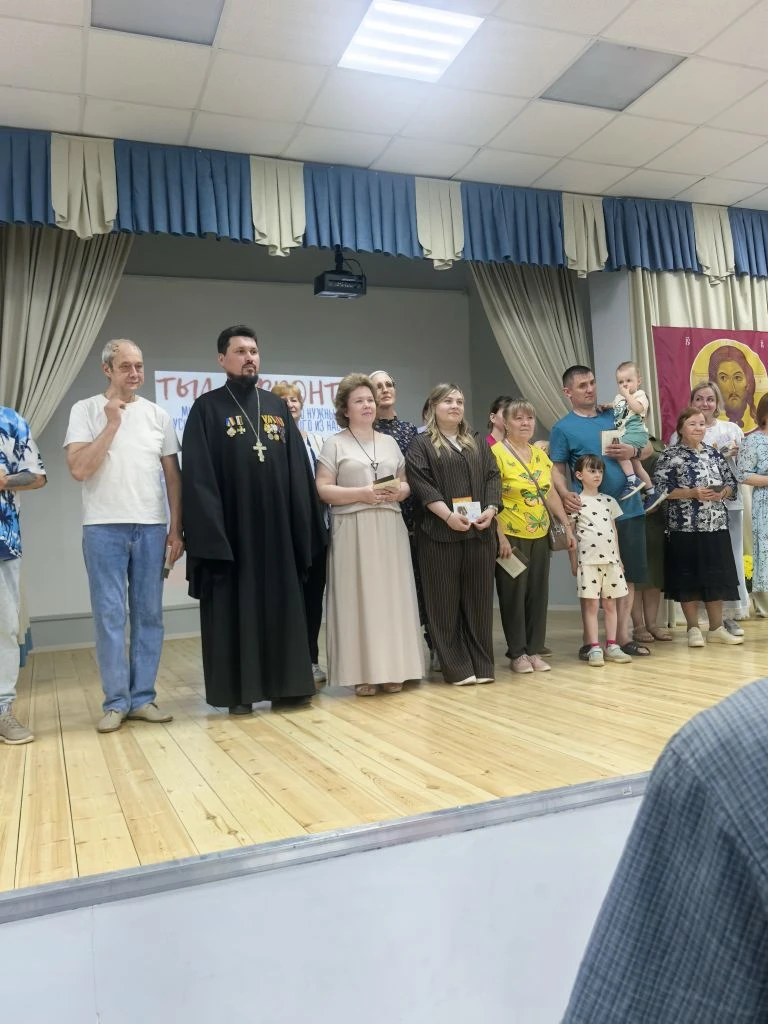 Нас наградили медалью 
 Казачья Бригада  " Терек".
Благодарим Отца Льва - который два дня назад прие