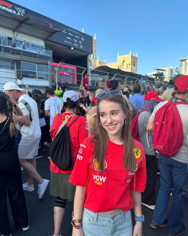 Фото