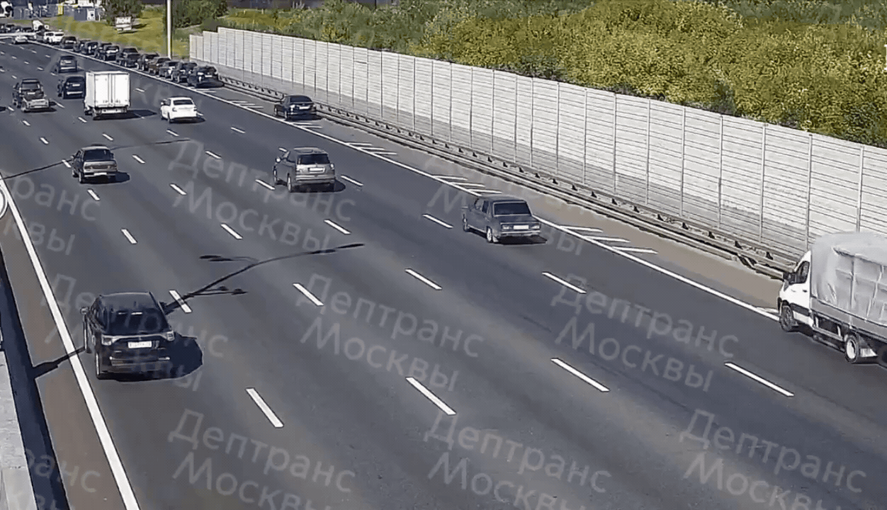 🚘  Настоящей бедой обернулся сегодняшний день для водителей в районе вхезда на Щёлковс...