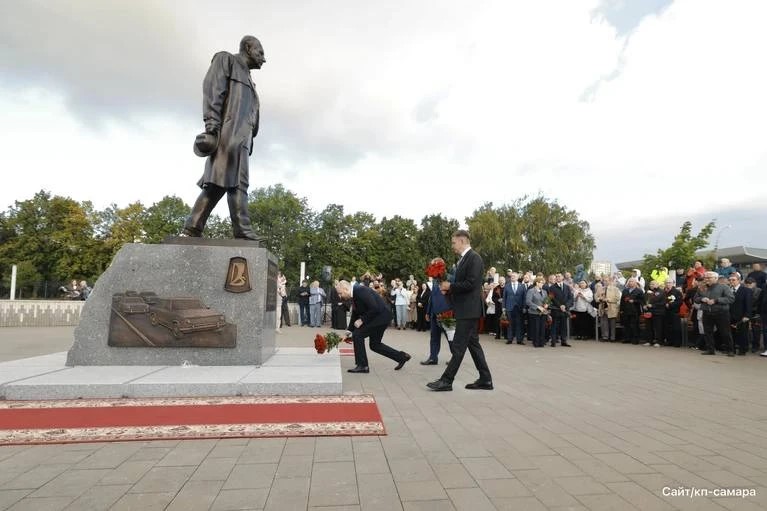 Фото
