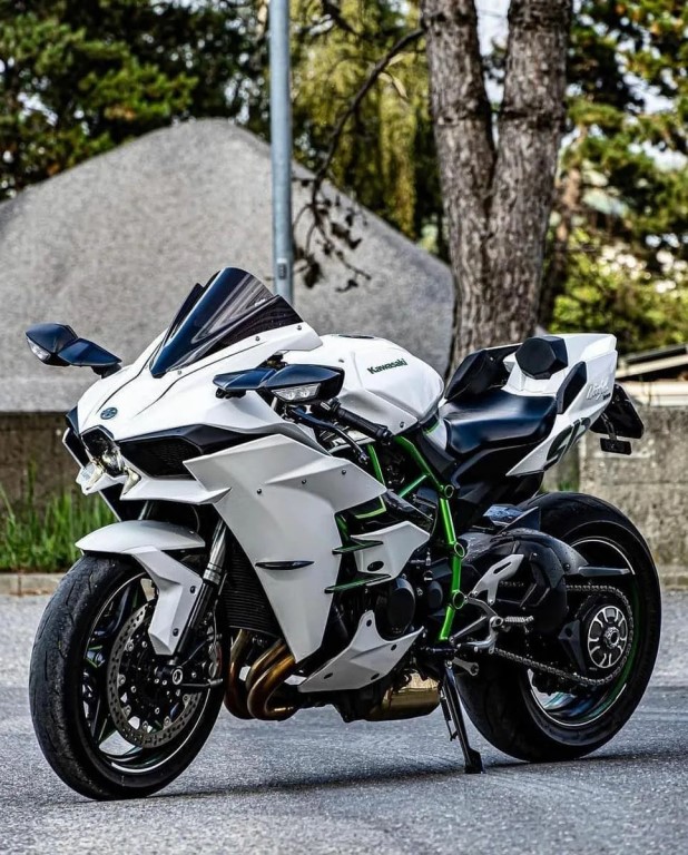 Фото