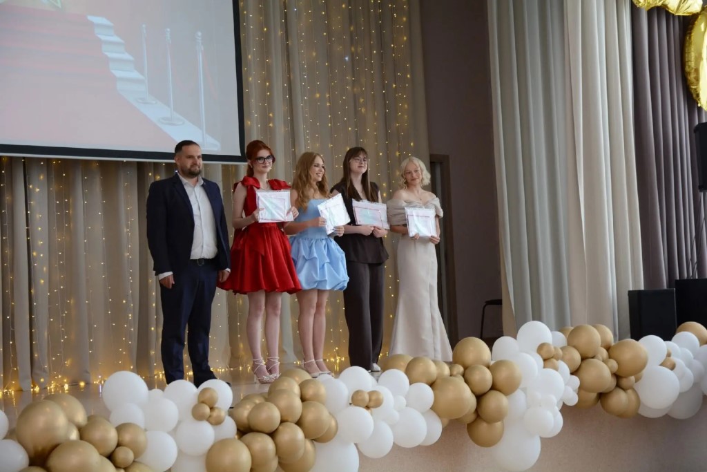 Фото