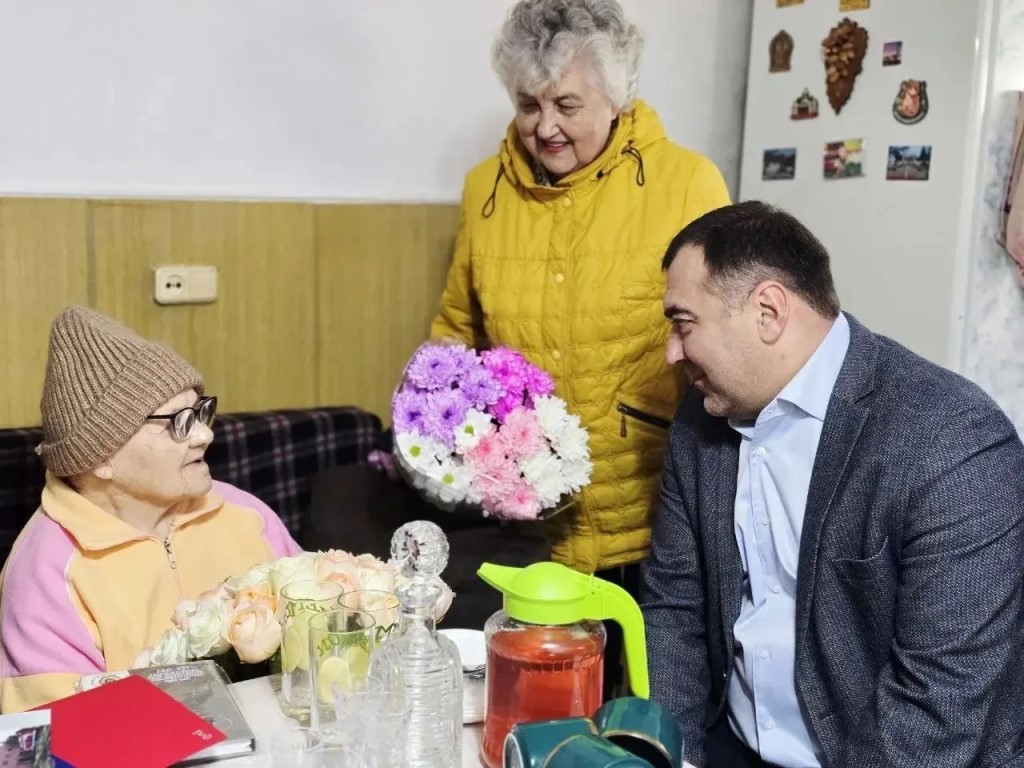 Фото