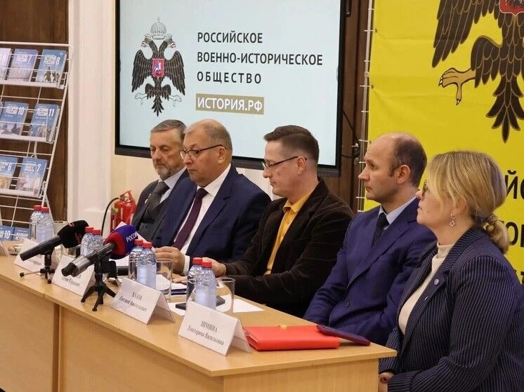 Фото