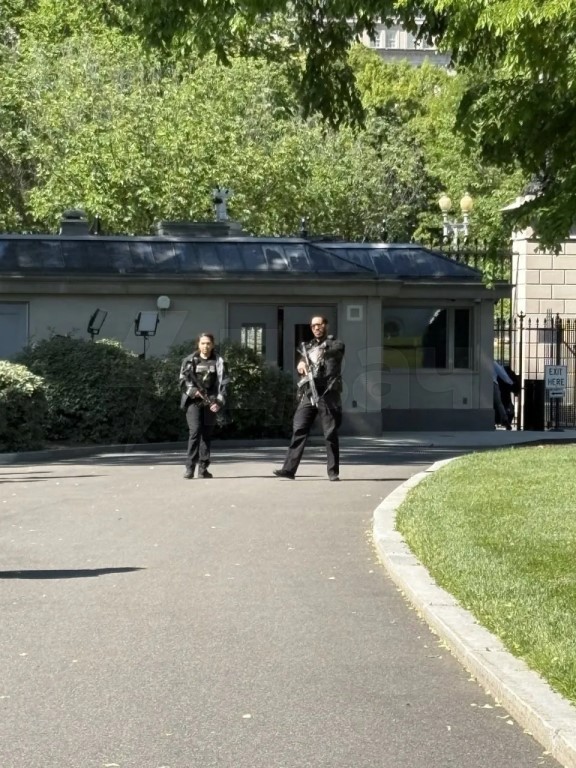 Фото
