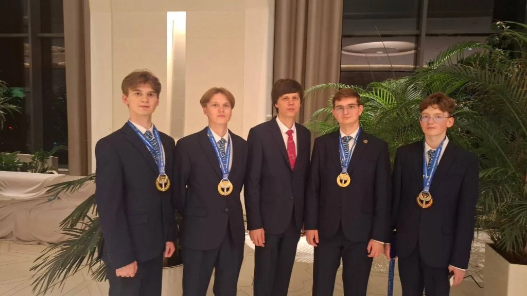 Фото