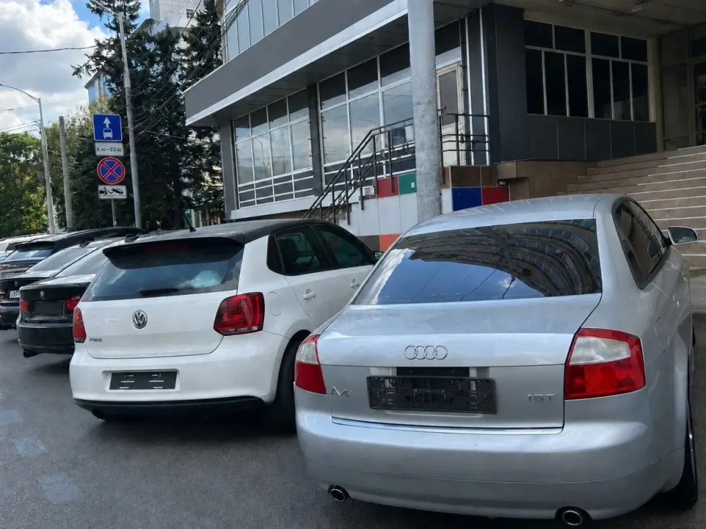 Фото