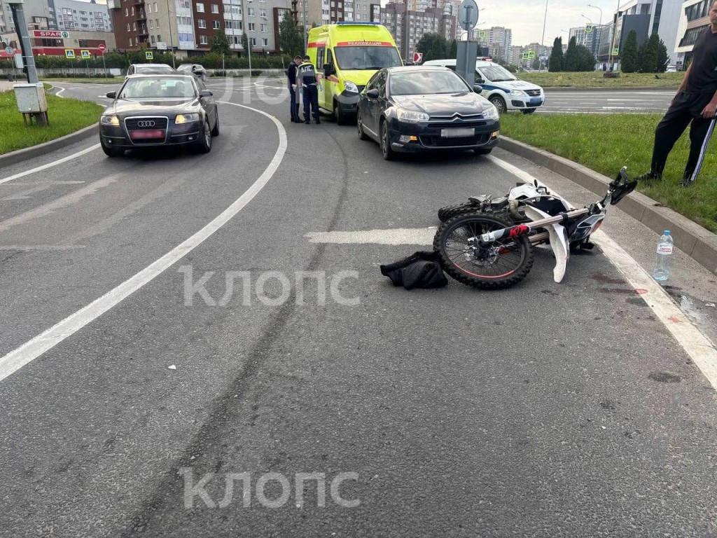 Фото