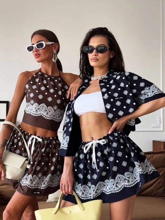 Фото