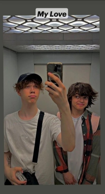 Фото