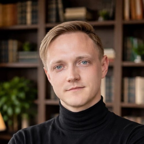 Илья Ермолаев | ассистент — канал в мессенджере MAX