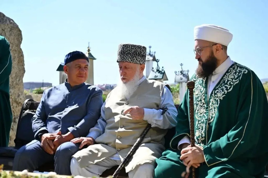 Фото