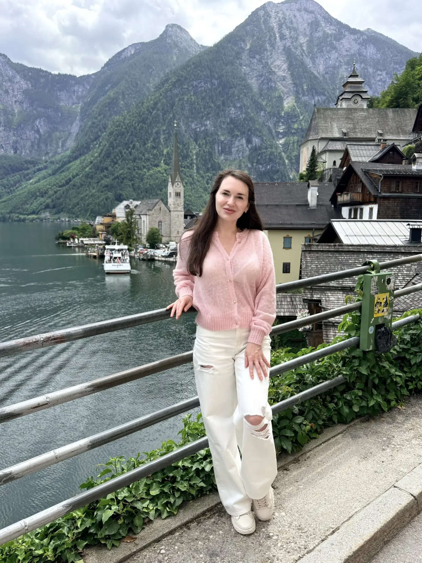 Давно у меня в планах был Гальштат. Помню, где-то в Европе я впервые увидела это место на открытке и