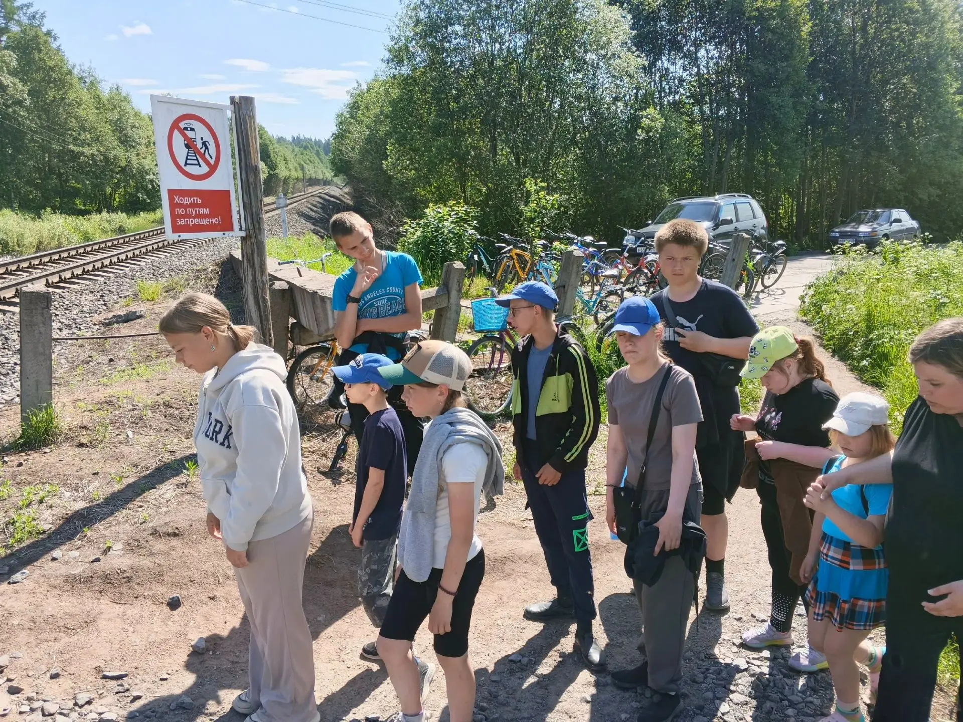 👫ДЕНЬ 14. ДОЛ "ВЕСЁЛЫЕ РЕБЯТА"👫

☀️Погода радует и мы после завтрака вновь отправились на прогулку