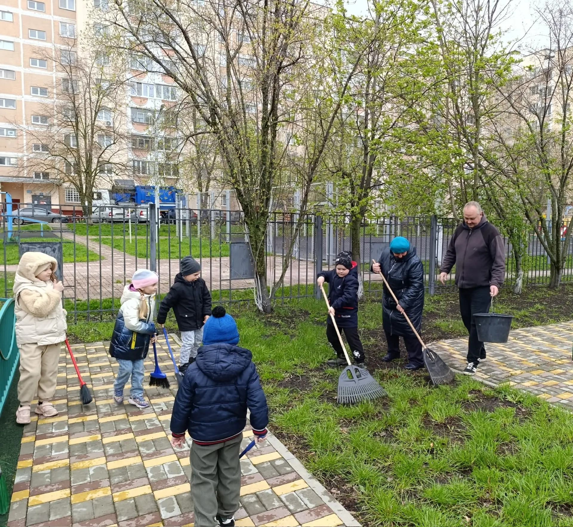 🌳 Наш вклад в чистоту и красоту: участие во Всероссийском субботнике!