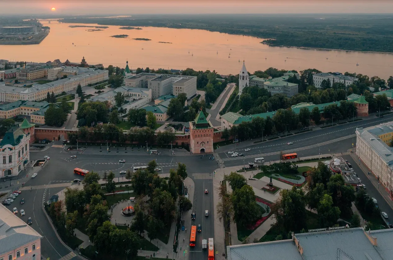 🔝 Нижний Новгород возглавил рейтинг городов мира, где жители быстрее всего добираются до работы

Пл