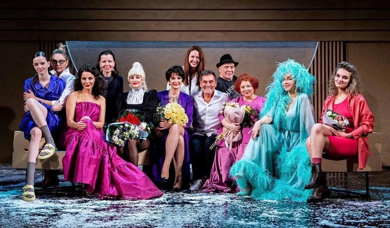 Сегодня день рождения отмечает мой родной театр 🎭  Театр имени Моссовета,которому я служу с 2009 год