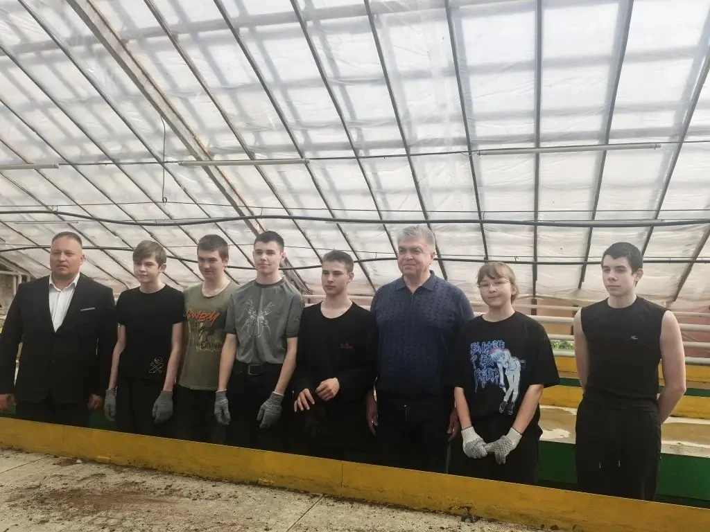 В рамках профориентационного проекта «Навигатор» учащиеся 9-х классов школы проходят пр...