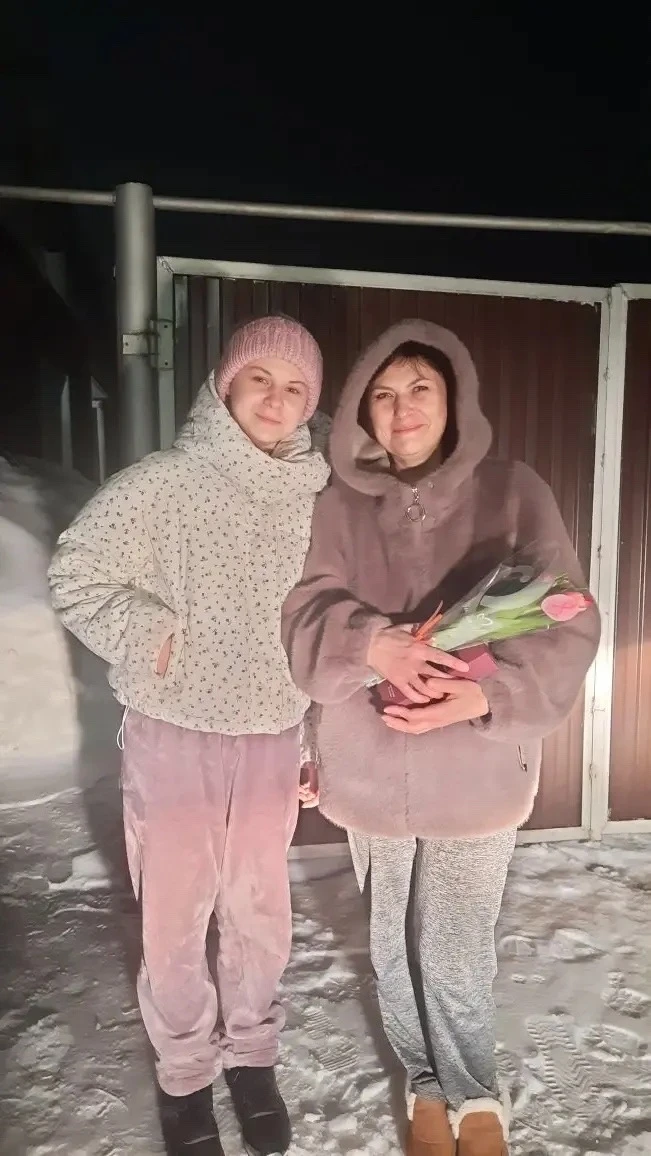 Сердца юных – для мам и жен героев! ❤️  В преддверии Международного женского дня ученики нашей школы