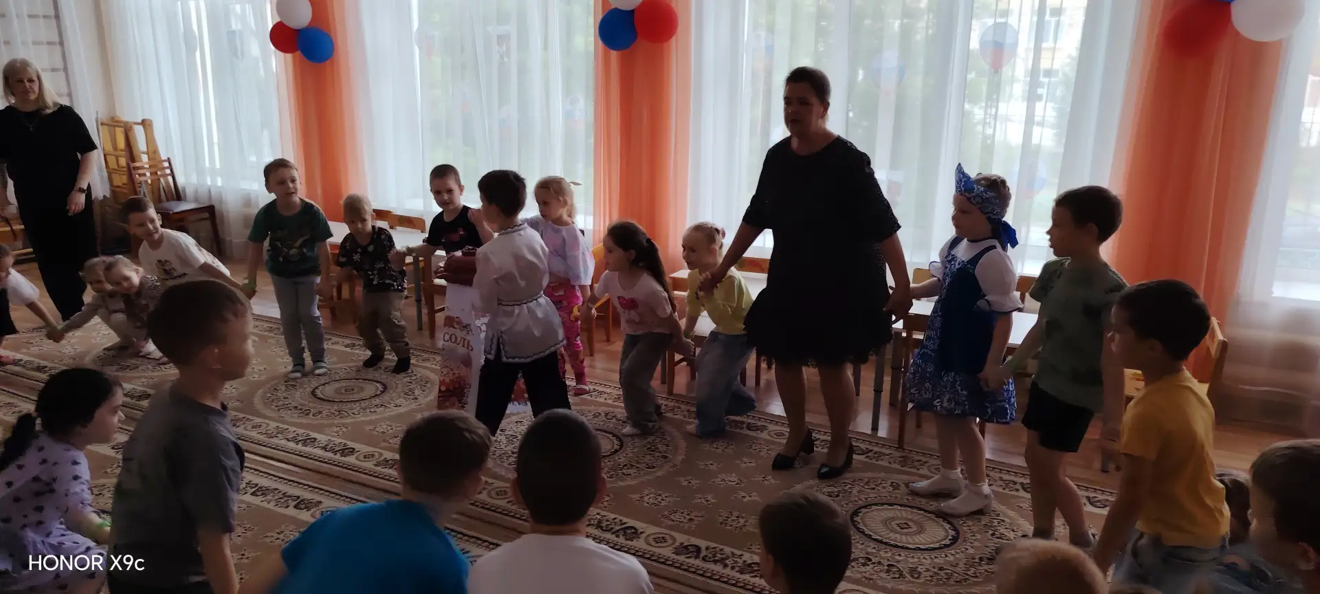 В рамках Года единства народов России и проекта «Урал – наш край родной», воспитанники старших групп