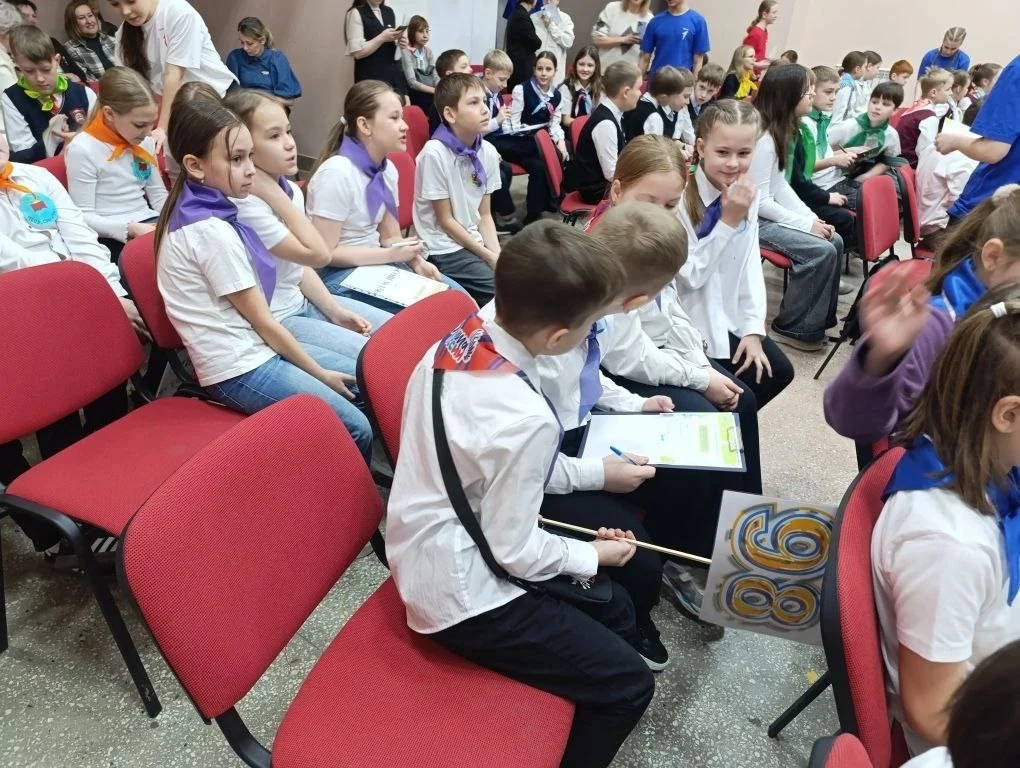 Наука для нас 2026  Учащиеся 4 «В» класса нашей школы стали активными участниками муниципального кви