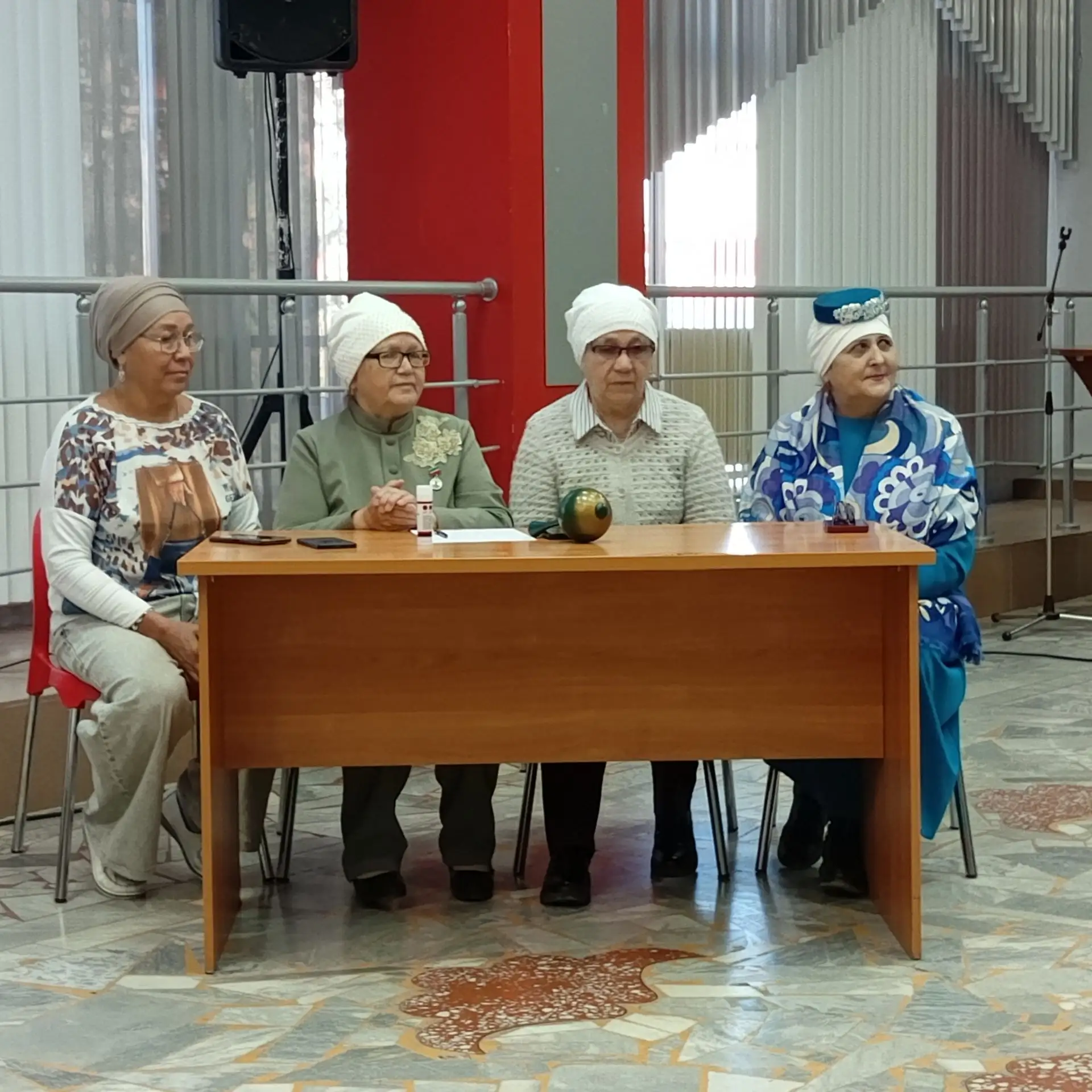 Бүген Арча район Мәдәният йортында Өлкәннәр ункөнлеге кысаларында күңелле һәм үзенчәлек...