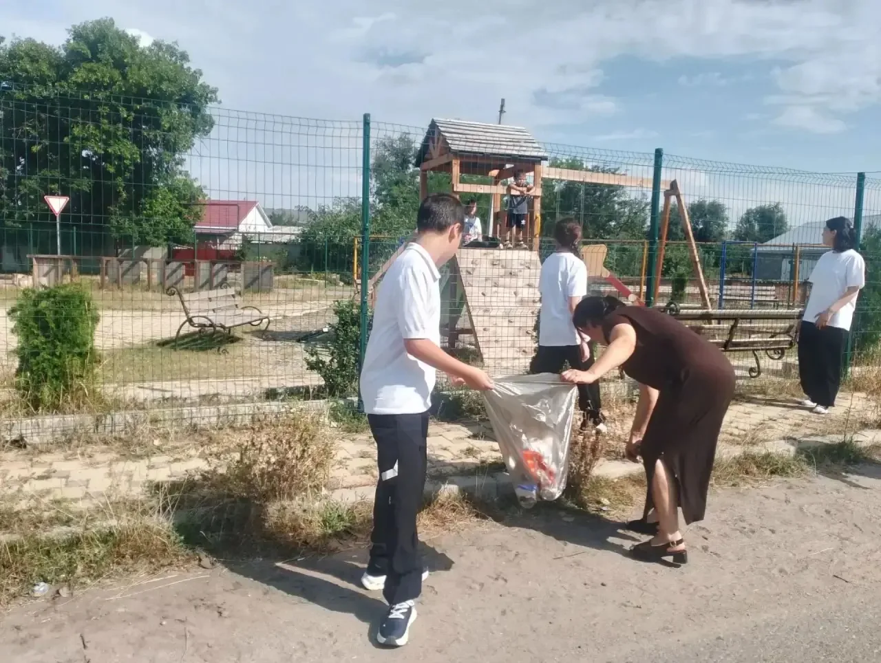 Чистый район — наша общая забота!