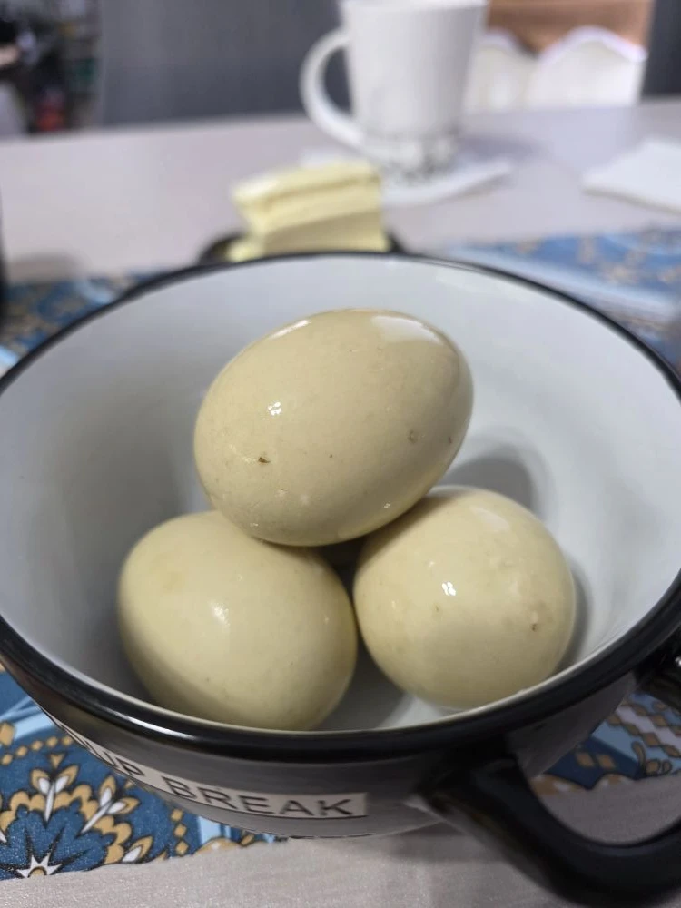 С почином) Попробовали утиные яйца) пришли к выводу, что на вкус не отличить от куриных.